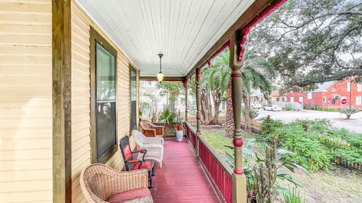 Galveston 2-story, 3-bed 3202 Avenue N 1/2-idx