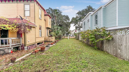 Galveston 2-story, 3-bed 3202 Avenue N 1/2-idx