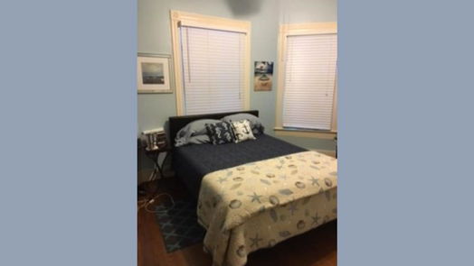 Galveston 1-story, 2-bed 3025 Avenue O 1/2-idx