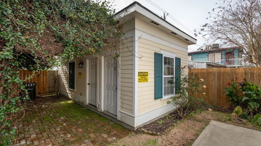 Galveston 1-story, 3-bed 1207 Post Office Street-idx