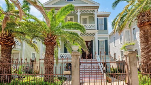 Galveston 2-story, 6-bed 2113 Ball-idx