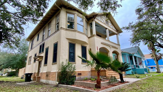 Galveston 2-story, 4-bed 1804 33rd Street-idx