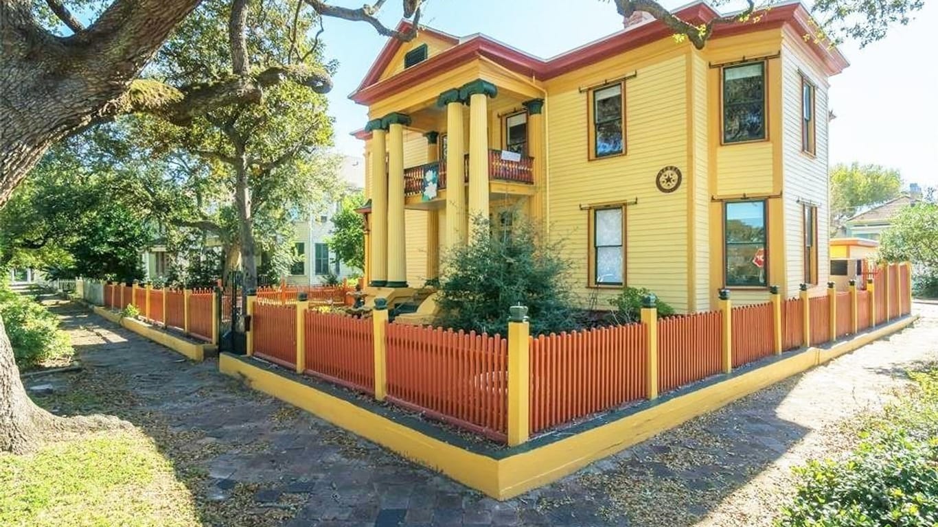 Galveston 2-story, 4-bed 2927 Bernardo De Galvez-idx