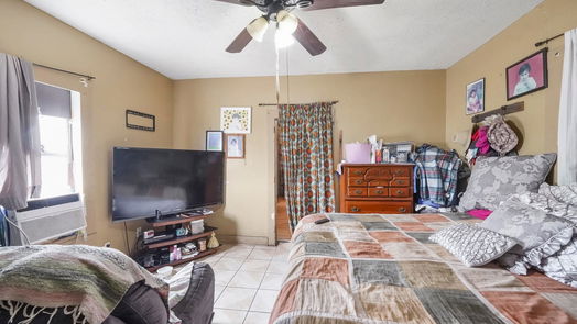 Galveston 1-story, 8-bed 2806 Avenue L-idx