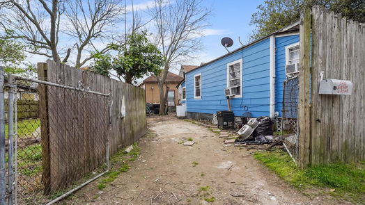 Galveston 1-story, 8-bed 2806 Avenue L-idx