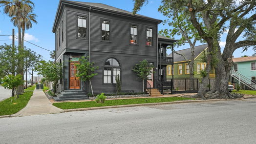 Galveston 2-story, 5-bed 3128 Avenue L-idx