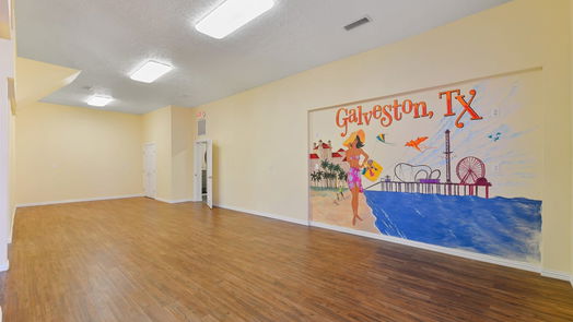 Galveston 2-story, 2-bed 2102 Avenue N-idx