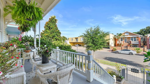 Galveston 1-story, 3-bed 810 Winnie Street-idx