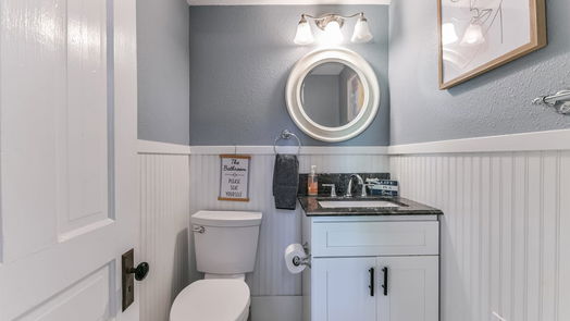 Galveston 2-story, 4-bed 2520 Avenue P 1/2-idx
