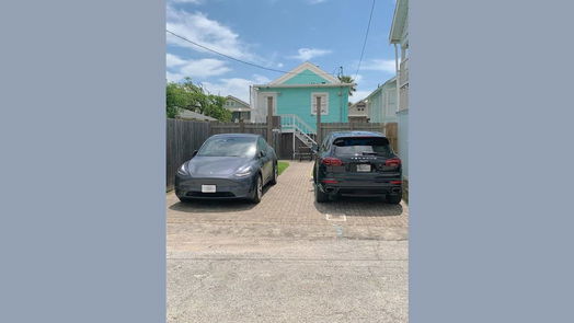 Galveston 1-story, 2-bed 1008 Post Office Street-idx