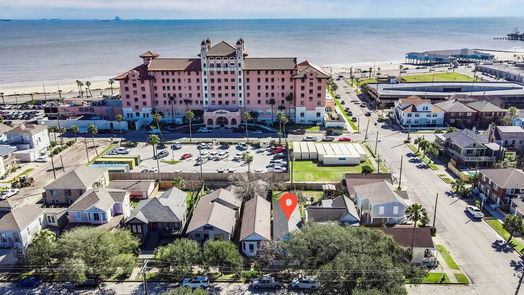 Galveston 1-story, 2-bed 2021 Avenue O 1/2-idx