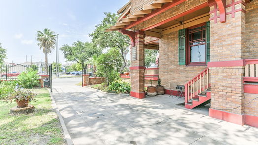 Galveston 2-story, 5-bed 2911 Broadway-idx