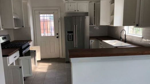 Galveston 2-story, 4-bed 3515 Winnie Street-idx