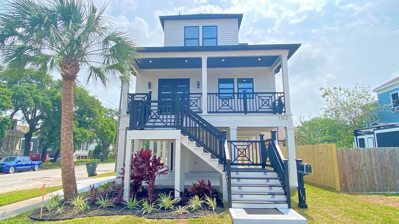 Galveston 2-story, 3-bed 1102 36th Street-idx