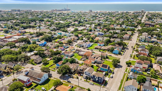 Galveston 2-story, 6-bed 3223 Avenue M-idx