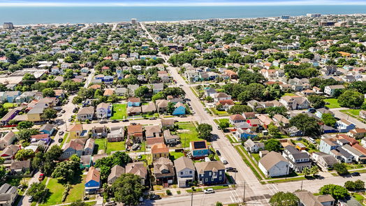 Galveston 2-story, 6-bed 3223 Avenue M-idx