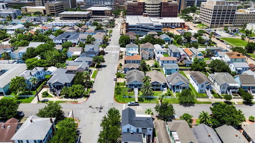 Galveston 2-story, 2-bed 827 Winnie Street-idx