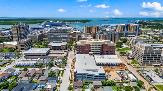 Galveston 2-story, 2-bed 827 Winnie Street-idx