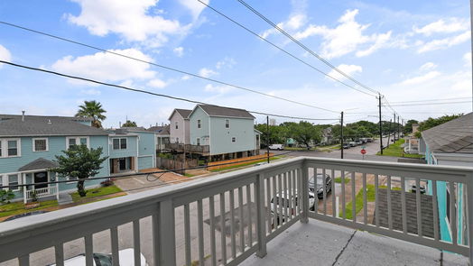 Galveston 2-story, 2-bed 3111 Avenue L-idx