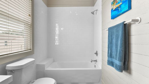 Galveston 2-story, 2-bed 3111 Avenue L-idx