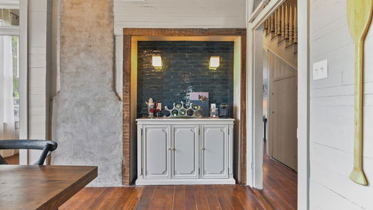 Galveston 2-story, 2-bed 3111 Avenue L-idx