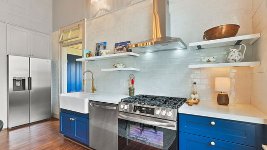 Galveston 2-story, 2-bed 3111 Avenue L-idx