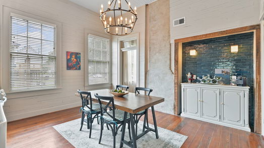 Galveston 2-story, 2-bed 3111 Avenue L-idx