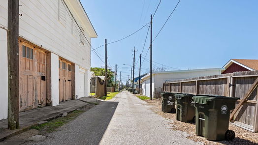 Galveston 2-story, 4-bed 1506 Avenue O-idx