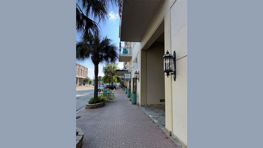 Galveston 1-story, 2-bed 2208 Post Office Street 105-idx