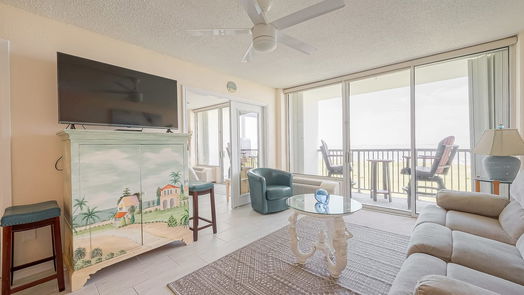 Galveston null-story, 2-bed 415 E Beach Drive 409-idx