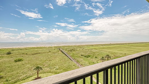 Galveston null-story, 2-bed 415 E Beach Drive 409-idx