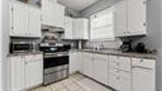 Galveston 2-story, 5-bed 2727 Avenue K-idx