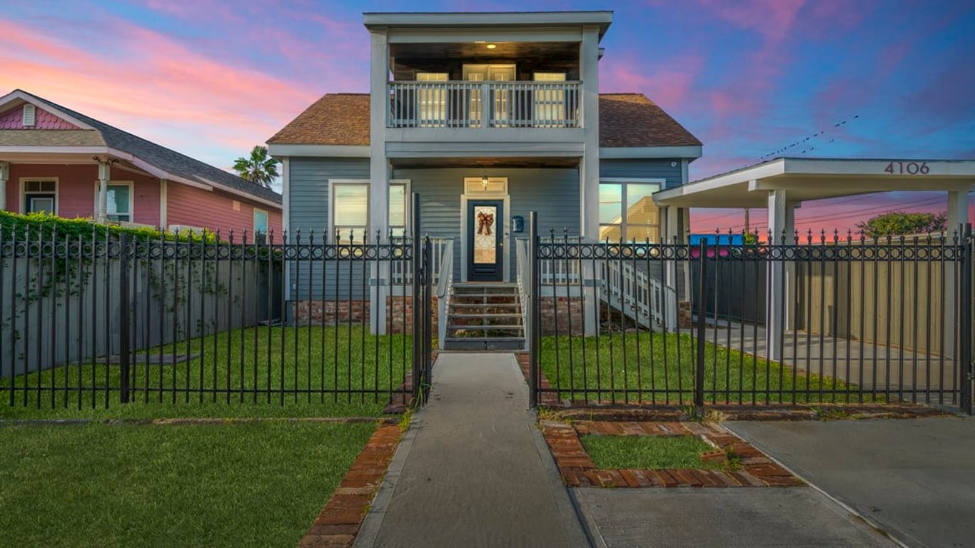 Galveston 2-story, 3-bed 4106 Winnie Street-idx