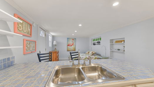 Galveston 2-story, null-bed 1617 16th-idx