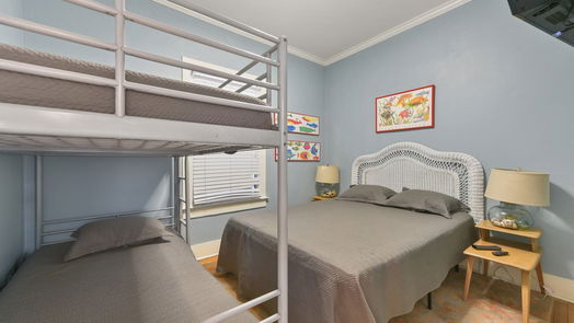 Galveston 2-story, null-bed 1617 16th-idx