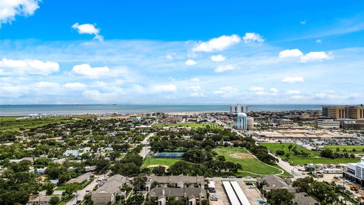 Galveston 2-story, 2-bed 921 Marine Drive 340-idx