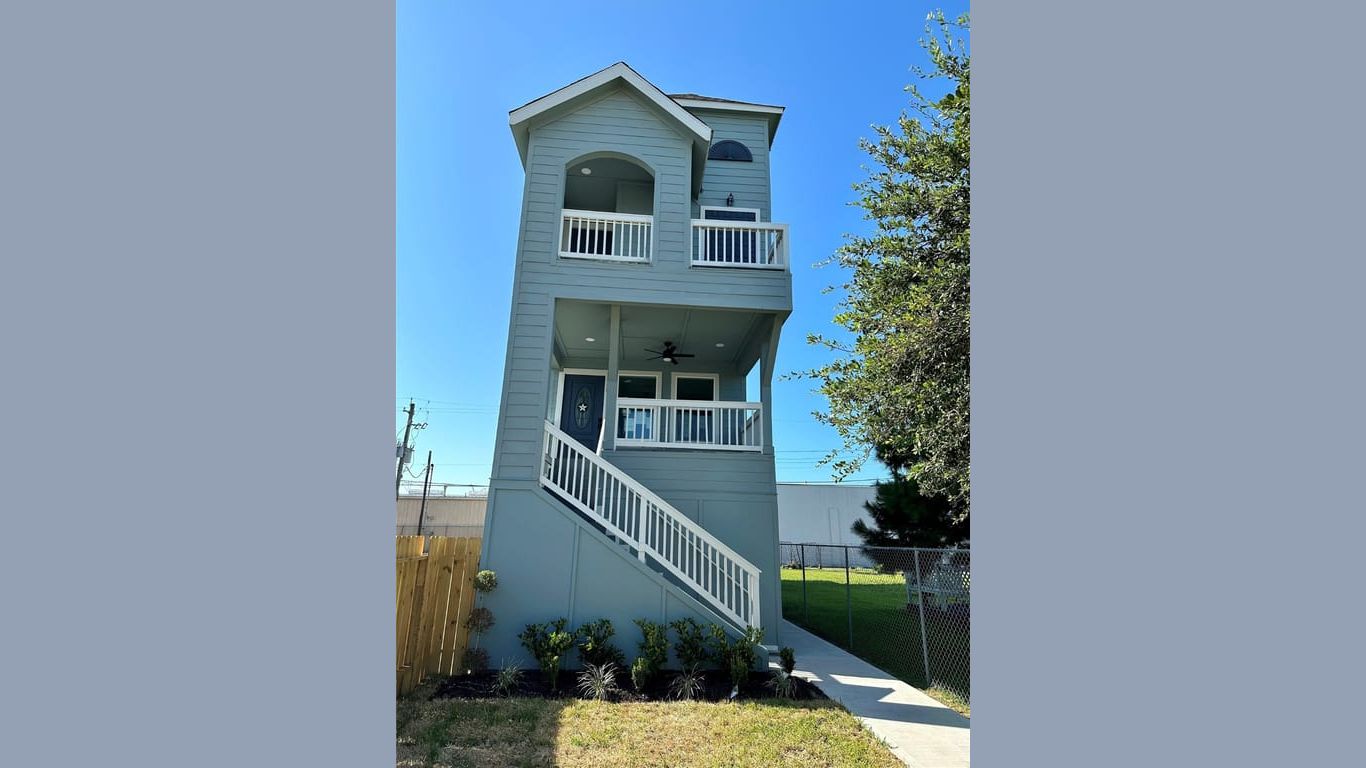 Galveston 3-story, 3-bed 2811 Sealy-idx