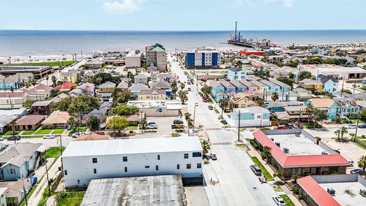 Galveston 2-story, 2-bed 1716 Tremont Street D-idx