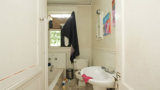 Galveston 2-story, 3-bed 1613 39th Street-idx