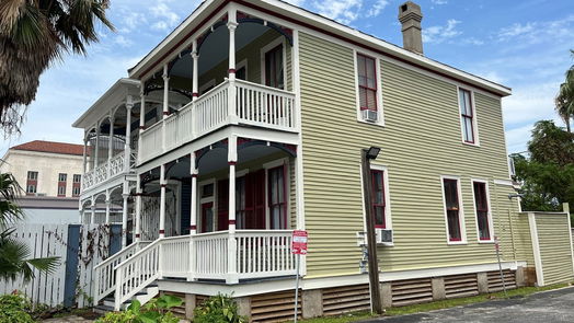 Galveston 2-story, 3-bed 2410 Winnie Street-idx