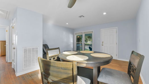 Galveston null-story, 2-bed 104 Trout Street-idx