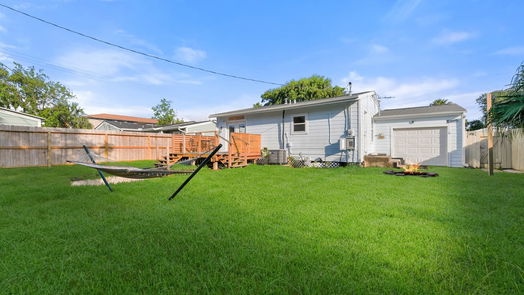 Galveston null-story, 2-bed 104 Trout Street-idx
