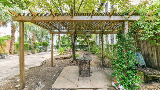 Galveston 1-story, 2-bed 1807 Postoffice Street-idx