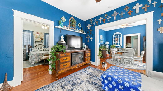 Galveston 1-story, 2-bed 3720 Avenue P 1/2-idx