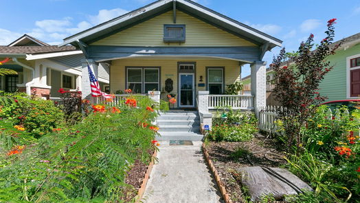 Galveston 1-story, 2-bed 3720 Avenue P 1/2-idx