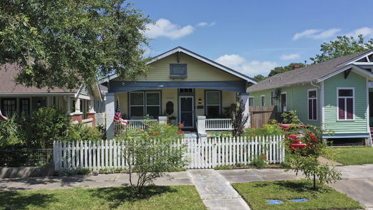 Galveston 1-story, 2-bed 3720 Avenue P 1/2-idx