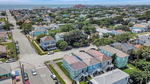 Galveston 2-story, 12-bed 1602-1606 Avenue L-idx