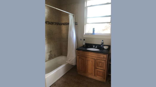 Galveston 2-story, 3-bed 2127 31st Street-idx