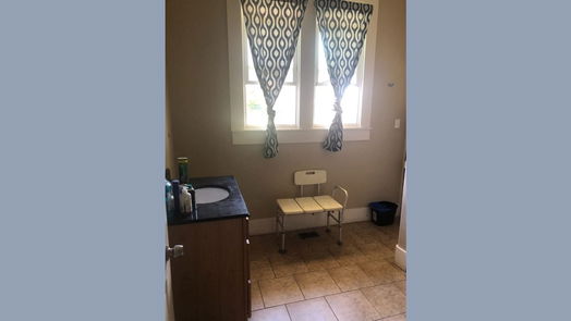 Galveston 2-story, 3-bed 2127 31st Street-idx
