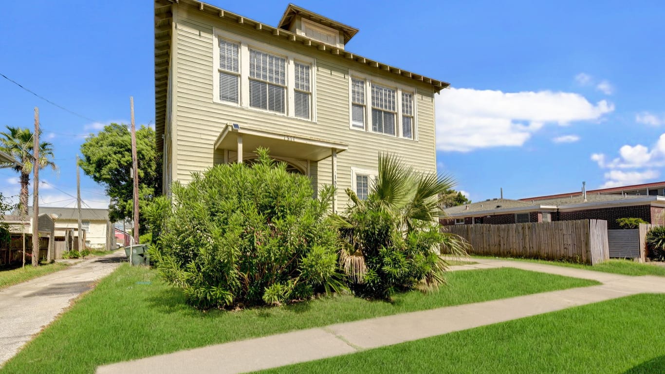 Galveston 2-story, 2-bed 1514 15th Street-idx